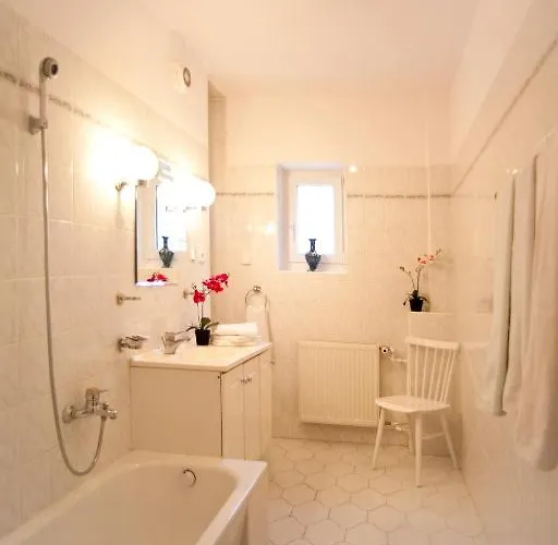 Ambra فندق مبيت وإفطار 3*