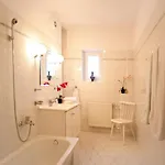 Ambra Bed & Breakfast 3*