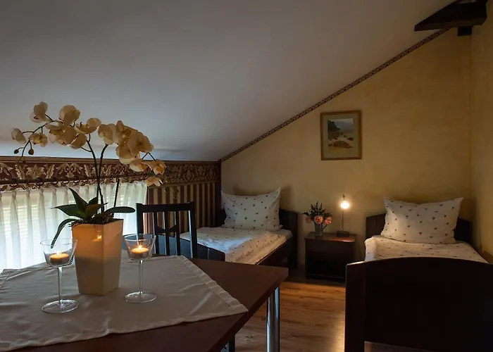 Ambra Nocleg ze śniadaniem 3*